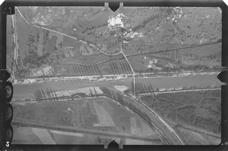 Vue plongeante sur le Rhône et la Viège